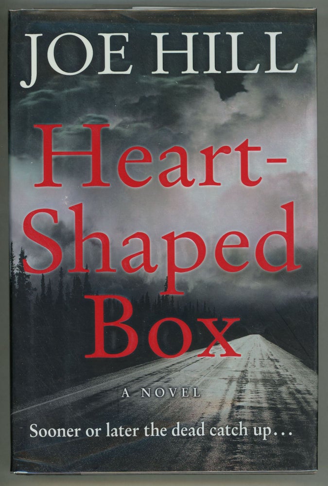 Item #000011581 Heart-Shaped Box. Joe Hill.